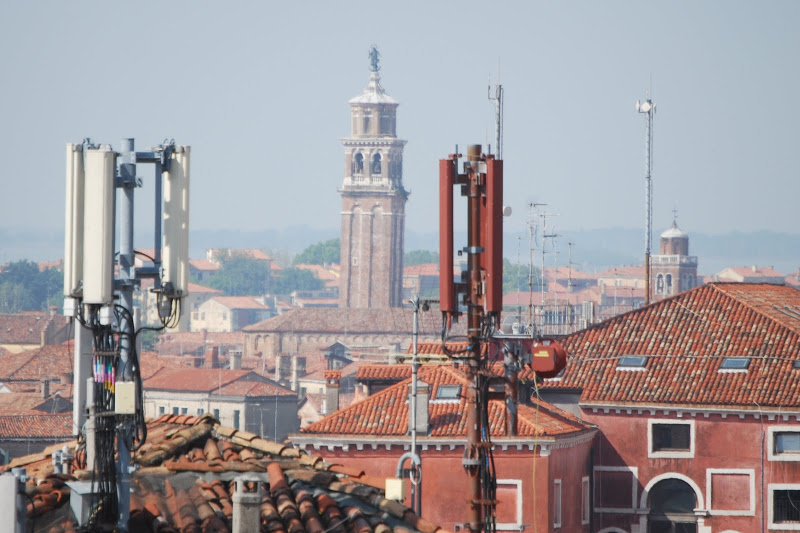 Sulle antenne e sui campanili